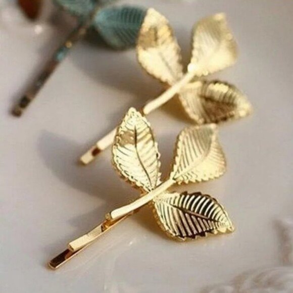 “Aveline” Beautiful 3-Leaf Boho Gold Hair Clips main image 9